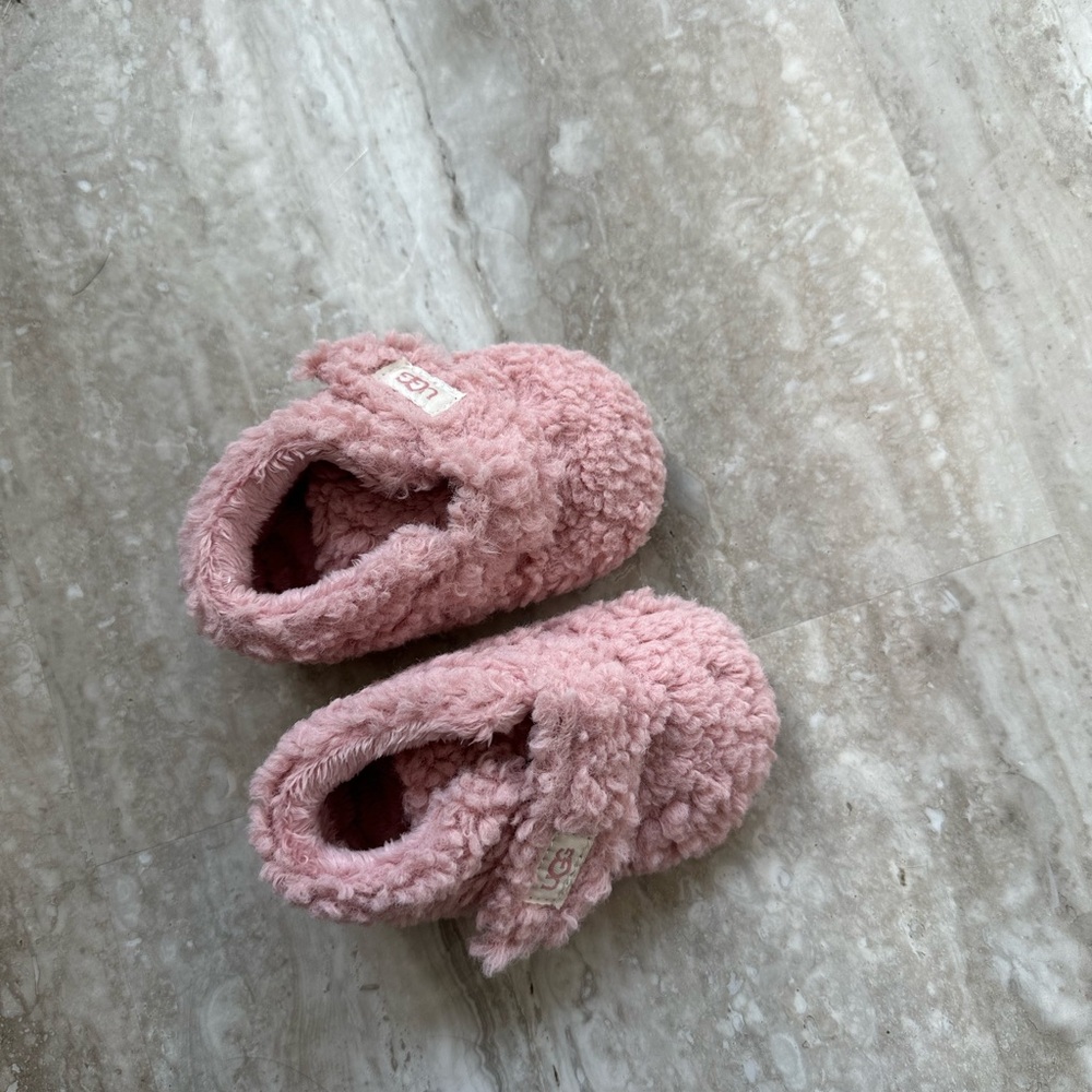 UGG Baby Walker Shoes in Pink